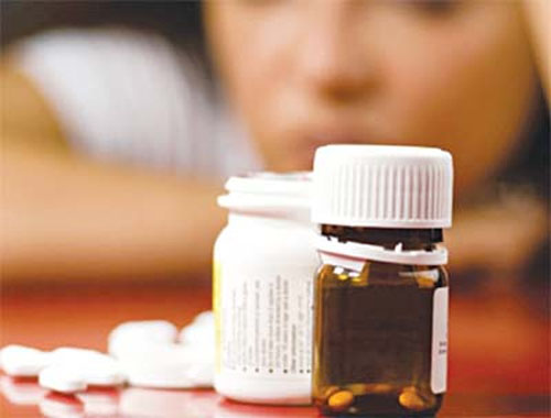 Dùng thuốc điều hòa kinh nguyệt và những điều cần phải biết
